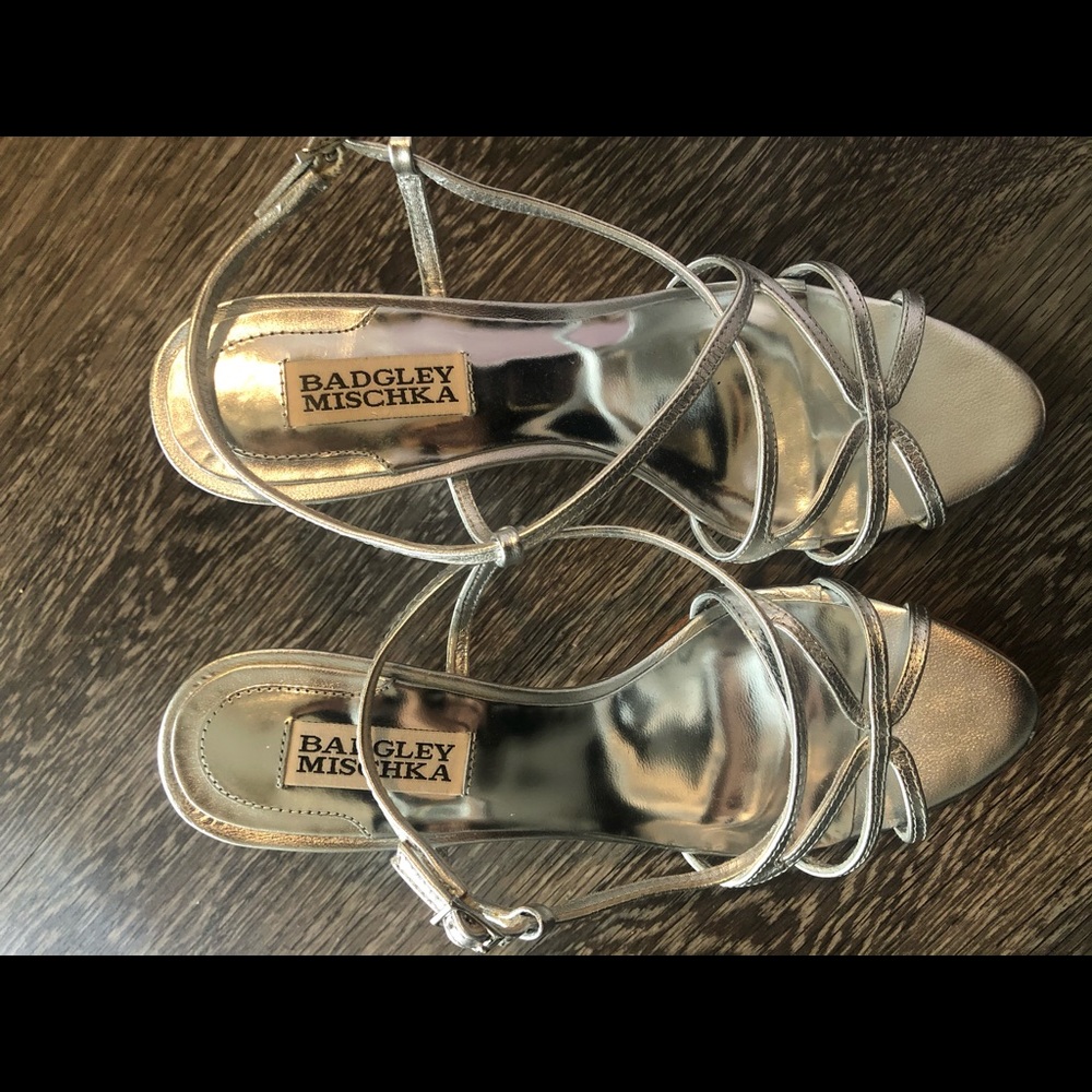 Authentic Silver Badgley Mischka shoes - Picture 3 of 3
